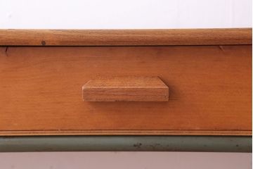 ヴィンテージ家具　イギリスビンテージ　オーク材製の珍しい鉄脚デスク(平机)
