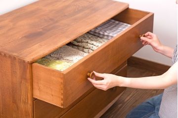 ヴィンテージ家具　イギリスビンテージ　アーコール　3段チェスト