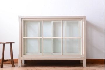 アンティーク家具　ペイント　シンプルでおしゃれなアンティークガラスケース(ショーケース)