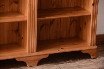 ヴィンテージ家具　イギリスビンテージ　上品なシェルフ(本棚)