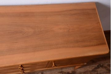 北欧家具　GORDON RUSSELL(ゴードンラッセル)　シンプルでおしゃれなサイドボード