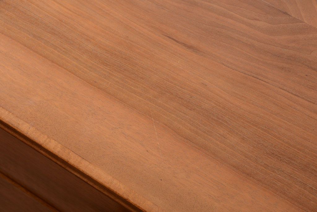 北欧家具　GORDON RUSSELL(ゴードンラッセル)　シンプルでおしゃれなサイドボード