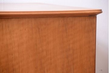 北欧家具　GORDON RUSSELL(ゴードンラッセル)　シンプルでおしゃれなサイドボード