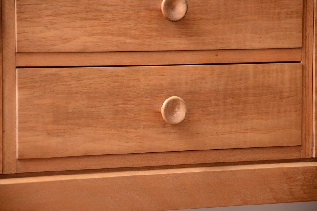 北欧家具　GORDON RUSSELL(ゴードンラッセル)　シンプルでおしゃれなサイドボード