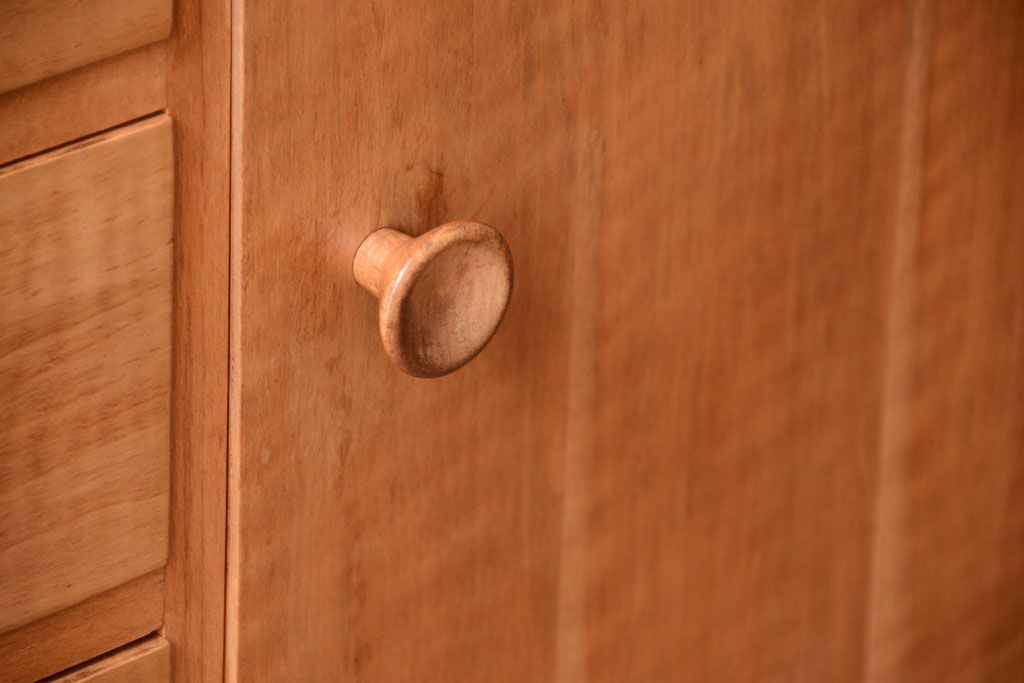 北欧家具　GORDON RUSSELL(ゴードンラッセル)　シンプルでおしゃれなサイドボード