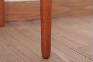 ヴィンテージ家具　北欧ビンテージ　シンプルデザイン　チーク材のダイニングチェア(2)