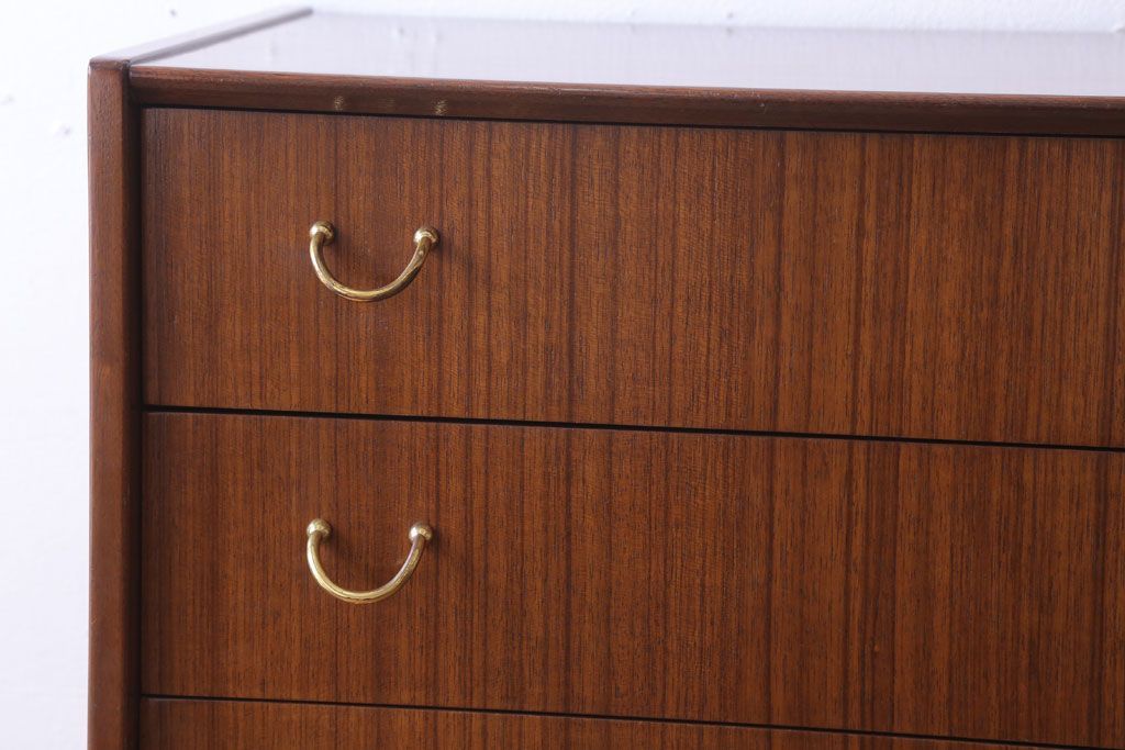 ヴィンテージ家具　北欧ビンテージ　G-PLAN　BBシリーズ　チェスト