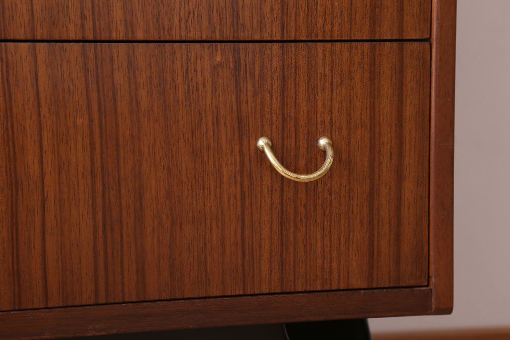 ヴィンテージ家具　北欧ビンテージ　G-PLAN　BBシリーズ　チェスト