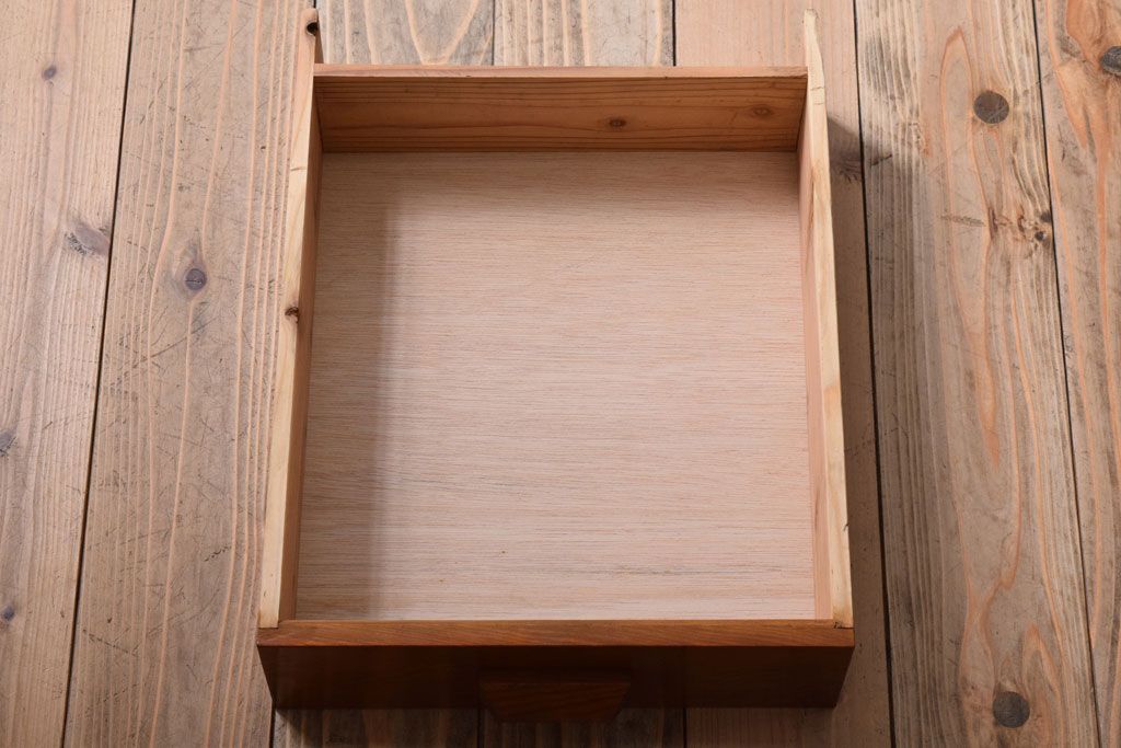 レトロ家具　昭和レトロ　小さなサイドキャビネット(サイドテーブル)(2)