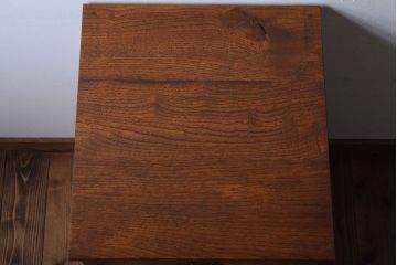 レトロ家具　昭和レトロ　小さなサイドキャビネット(サイドテーブル)(2)