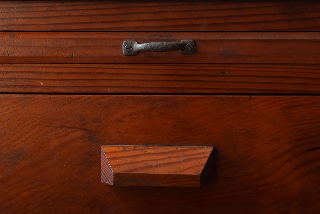 レトロ家具　昭和レトロ　小さなサイドキャビネット(サイドテーブル)(2)