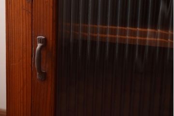 レトロ家具　昭和レトロ　小さなサイドキャビネット(サイドテーブル)(2)