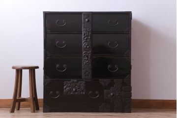 アンティーク家具　古民具・骨董　明治〜大正　前面黒漆のアンティーク庄内箪笥