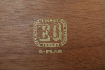 ヴィンテージ家具　北欧ビンテージ　G-PLAN　BBシリーズ　サイドテーブル