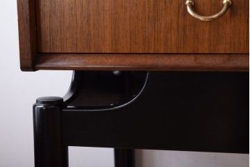 ヴィンテージ家具　北欧ビンテージ　G-PLAN　BBシリーズ　サイドテーブル