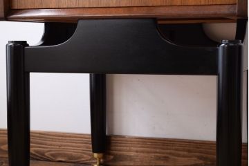 ヴィンテージ家具　北欧ビンテージ　G-PLAN　BBシリーズ　サイドテーブル