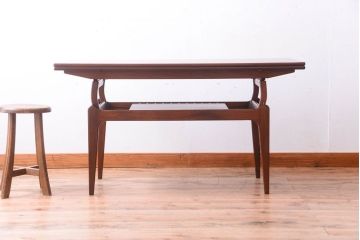 ヴィンテージ家具　北欧ビンテージ　チーク材のセンターテーブル(エクステンションテーブル)