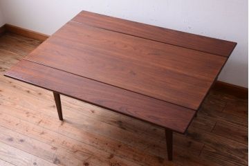 ヴィンテージ家具　北欧ビンテージ　チーク材のセンターテーブル(エクステンションテーブル)