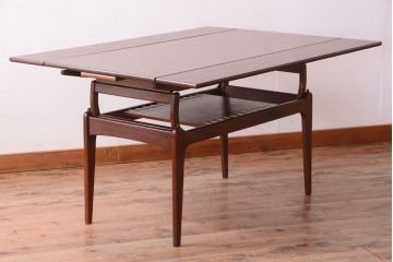 ヴィンテージ家具　北欧ビンテージ　チーク材のセンターテーブル(エクステンションテーブル)