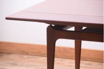 ヴィンテージ家具　北欧ビンテージ　チーク材のセンターテーブル(エクステンションテーブル)