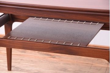 ヴィンテージ家具　北欧ビンテージ　チーク材のセンターテーブル(エクステンションテーブル)