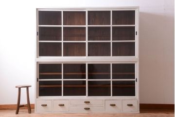 アンティーク家具　アンティークペイント　古い木の重ね戸棚(収納棚)