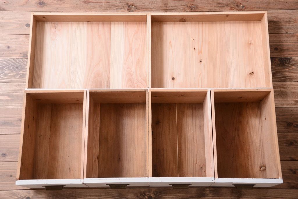 アンティーク家具　アンティークペイント　古い木の重ね戸棚(収納棚)