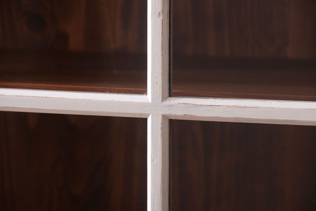 アンティーク家具　アンティークペイント　古い木の重ね戸棚(収納棚)