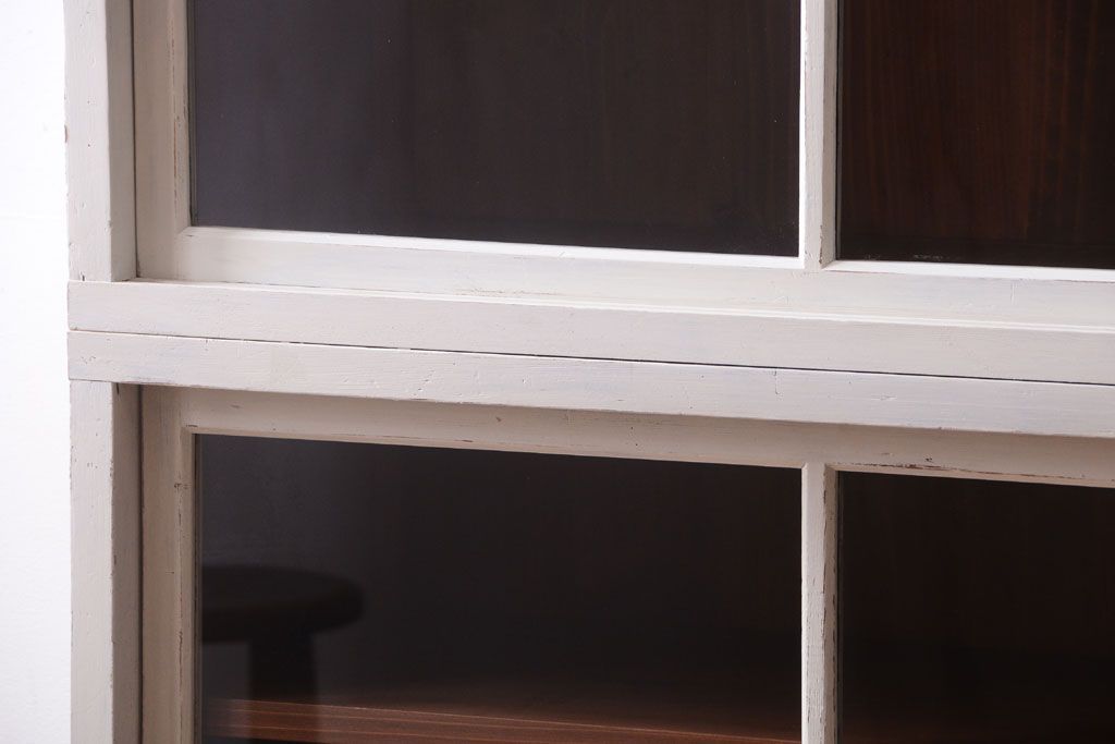 アンティーク家具　アンティークペイント　古い木の重ね戸棚(収納棚)