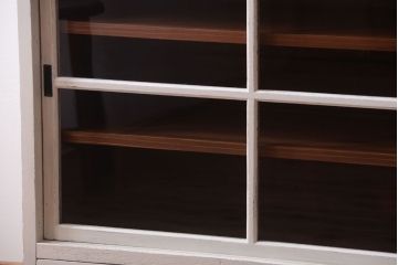 アンティーク家具　アンティークペイント　古い木の重ね戸棚(収納棚)