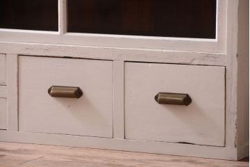 アンティーク家具　アンティークペイント　古い木の重ね戸棚(収納棚)