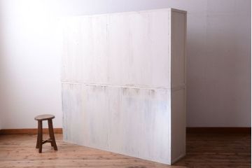 アンティーク家具　アンティークペイント　古い木の重ね戸棚(収納棚)