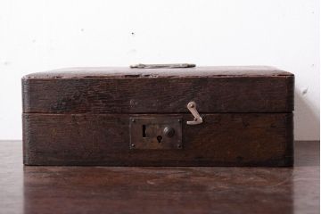 アンティーク雑貨　昭和レトロ　古いナラ材の小箱(印箱)