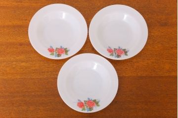 イギリスビンテージ　JAJ　パイレックス　Cottage Rose(コテージ ローズ)シリーズ　ミルクガラスのスープ皿3枚セット(洋食器)(1)