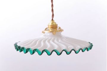 イギリスアンティーク　フリルシェードのペンダントライト(1)