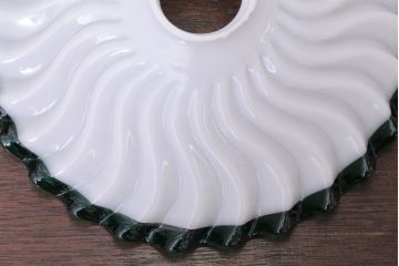 イギリスアンティーク　フリルシェードのペンダントライト(1)