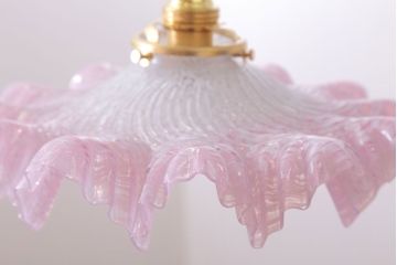 フランスアンティーク　フリルシェードのかわいいペンダントライト(天井照明)