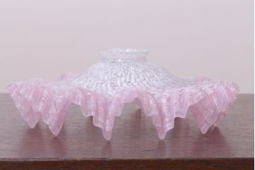 フランスアンティーク　フリルシェードのかわいいペンダントライト(天井照明)