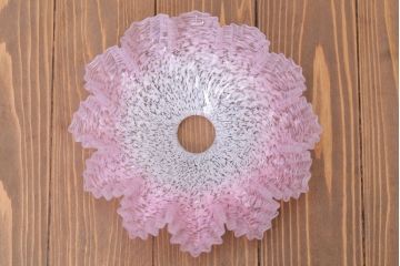 フランスアンティーク　フリルシェードのかわいいペンダントライト(天井照明)