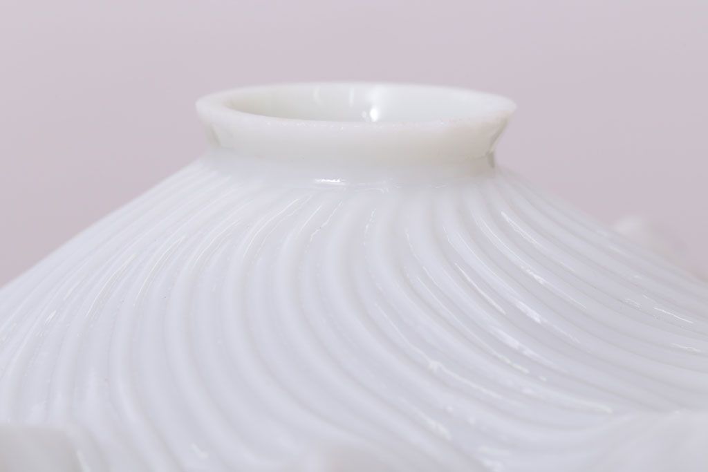 フランスアンティーク　フリルシェードのかわいいペンダントライト(ホワイト)