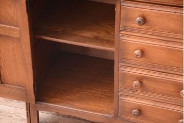 ヴィンテージ家具　イギリスビンテージ　アーコール　キャビネット(収納棚)