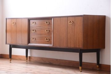 ヴィンテージ家具　北欧ビンテージ　G-PLAN　BBシリーズ　サイドボード