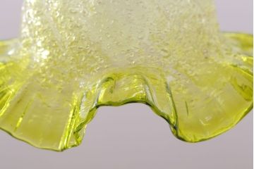 イギリスアンティーク　フリルシェードの古いペンダントライト(1)