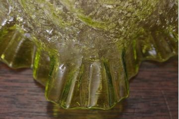 イギリスアンティーク　フリルシェードの古いペンダントライト(1)