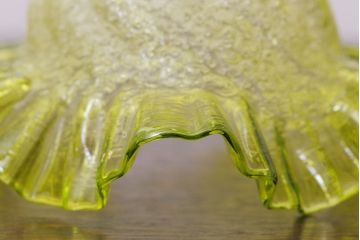 イギリスアンティーク　フリルシェードの古いペンダントライト(1)