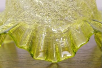 イギリスアンティーク　フリルシェードの古いペンダントライト(1)