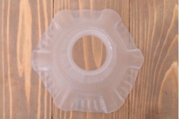 イギリスアンティーク　可愛らしいフリルシェードのペンダントライト(2)