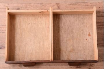 レトロ家具　昭和レトロ　古い木のモールガラス戸収納棚(サイドキャビネット)