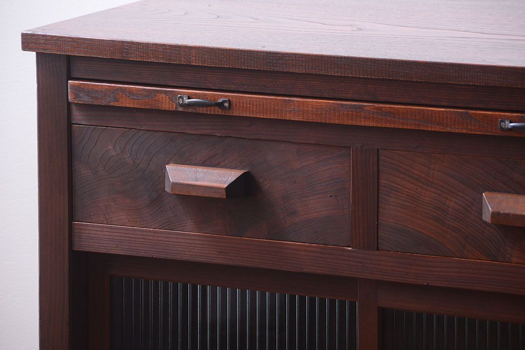 レトロ家具　昭和レトロ　古い木のモールガラス戸収納棚(サイドキャビネット)