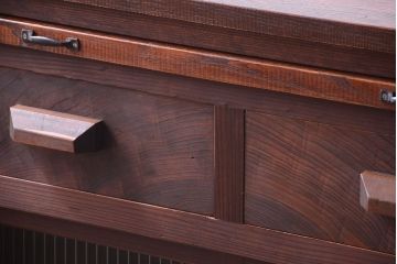 レトロ家具　昭和レトロ　古い木のモールガラス戸収納棚(サイドキャビネット)